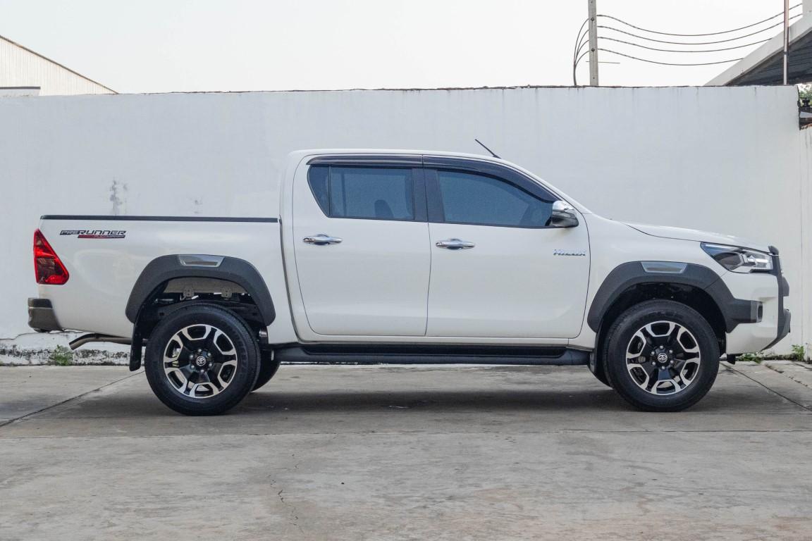 Toyota Hilux Revo Doublecab 2.4 Mid Prerunner MNC A/T 2023 *RK2081*